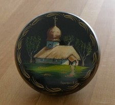 Lackmalerei. Lackdose.Schöne