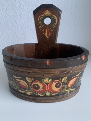 Kleiner trog mit - kleiner, tragegriff