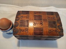 Holzkästchen aus Massiv-Holz